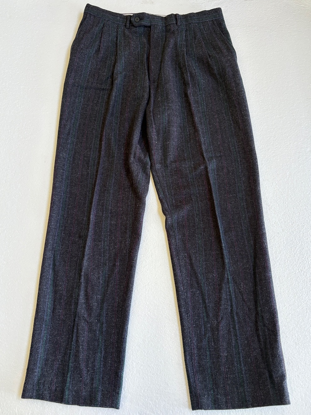 Vintage Mens Pierre Cardin diffusion Dk Gray Pinstripe Pleated Dress Pants 32x30